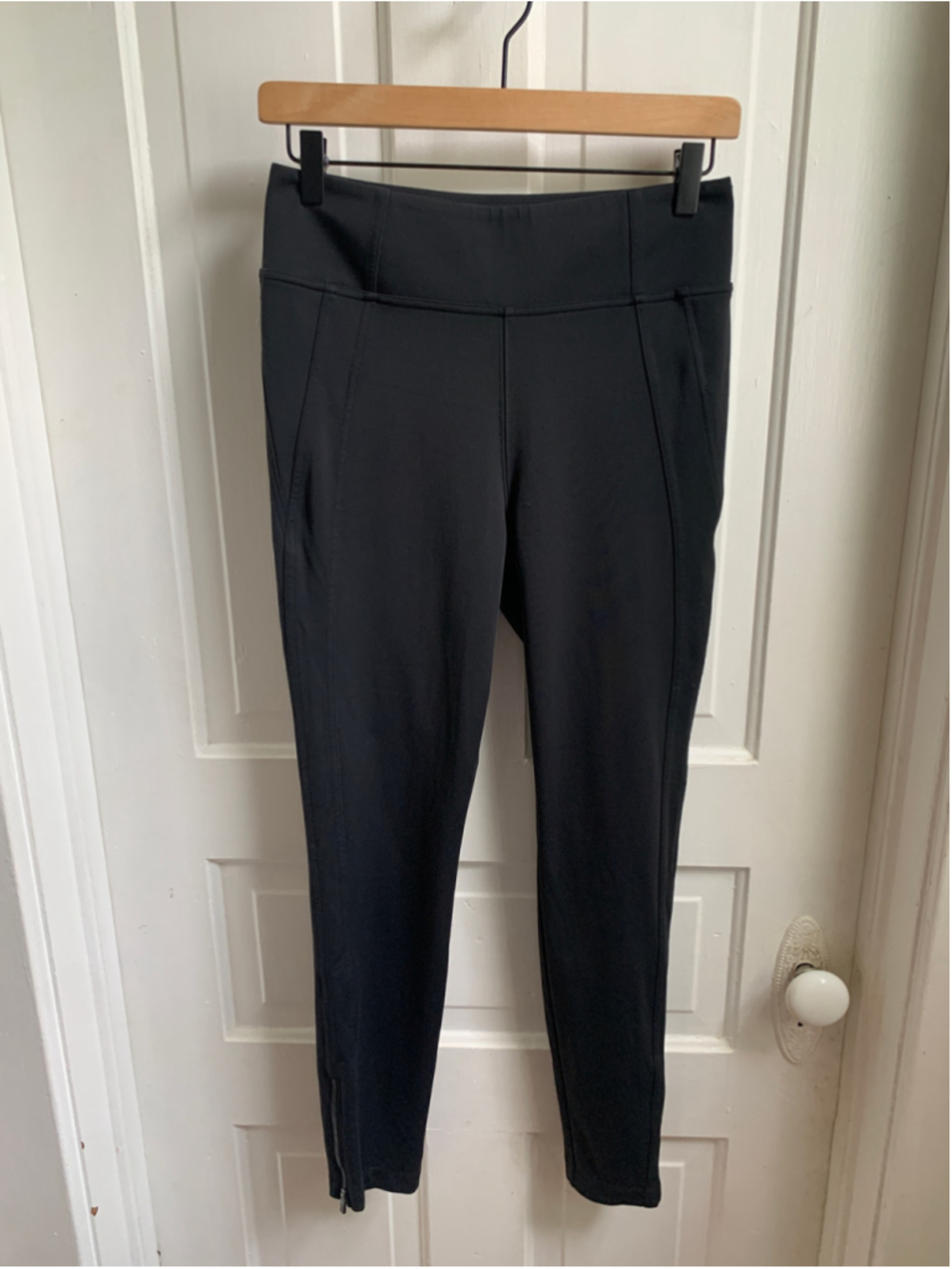 Women's Athleta Black Leggings Size M